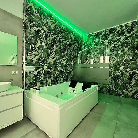Apartamento Ca Foscari Harmony Jacuzzi Milán Exterior foto